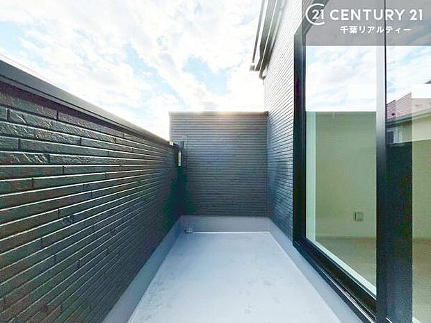 2面あるので洗濯物もたくさん干せて便利です!