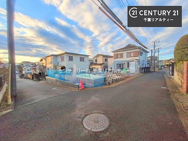 周辺環境や、お客様のご希望に合った物件も一緒にご案内を致します。住宅ローンアドバイザーによるご相談も承ります。当社はお問い合わせに即対応します!お待たせしません!