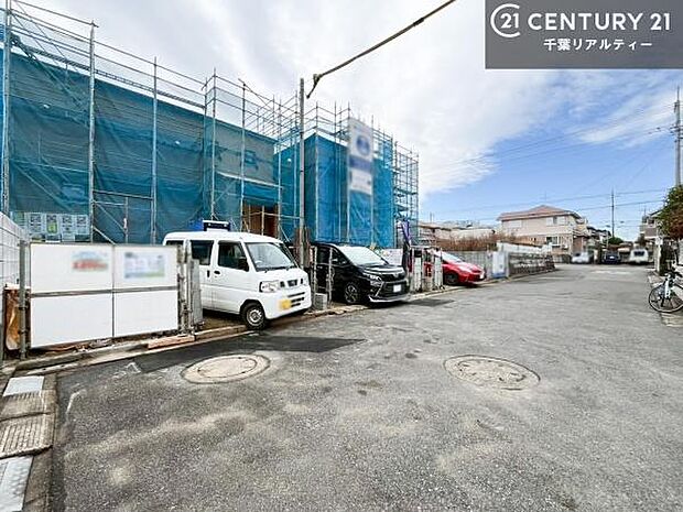 周辺環境や、お客様のご希望に合った物件も一緒にご案内を致します。住宅ローンアドバイザーによるご相談も承ります。当社はお問い合わせに即対応します!お待たせしません!