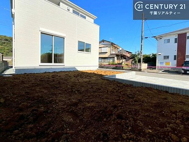 ちょっとしたお子様の遊び場として利用できます!リビングから様子が見えるので、安心してお子様を遊ばせられますね。