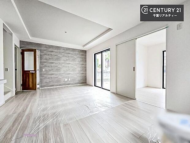 心地良いリビングは家族が自然と集まります。家族団欒の時間が増えそうです。ご家族と、より一層充実した時間を過ごせそうですね。