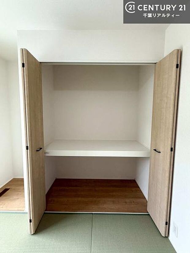たっぷり収納住空間。住空間をすっきり使うためには必須ポイントの収納スペースですよね。是非現地でご確認ください。
