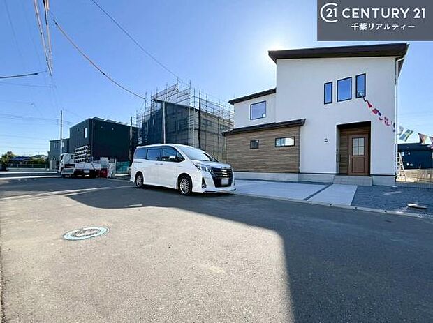 周辺環境や、お客様のご希望に合った物件も一緒にご案内を致します。住宅ローンアドバイザーによるご相談も承ります。当社はお問い合わせに即対応します!お待たせしません!