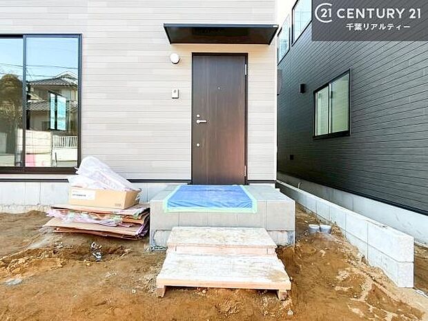 住宅ローンや購入資金に関するご相談も、いつでも承っております。初めての方でも安心して進められるよう、丁寧にサポートいたします。