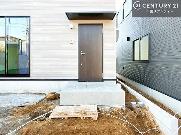 住宅ローンや購入資金に関するご相談も、いつでも承っております。初めての方でも安心して進められるよう、丁寧にサポートいたします。