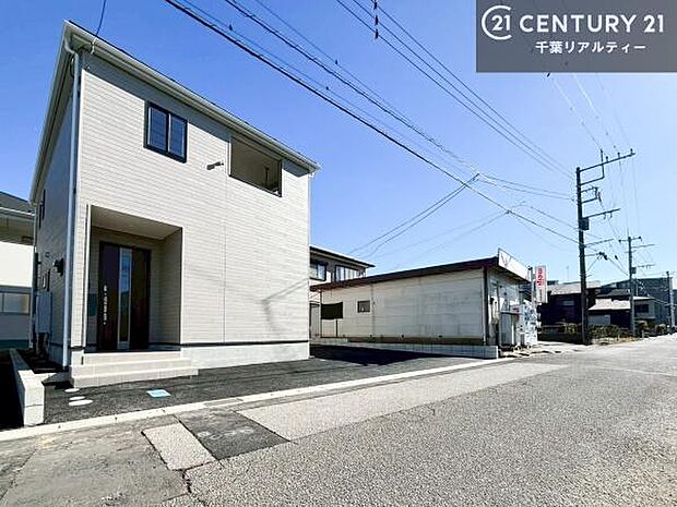 周辺環境や、お客様のご希望に合った物件も一緒にご案内を致します。住宅ローンアドバイザーによるご相談も承ります。当社はお問い合わせに即対応します!お待たせしません!