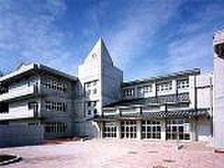 佐倉市立染井野小学校まで1400m