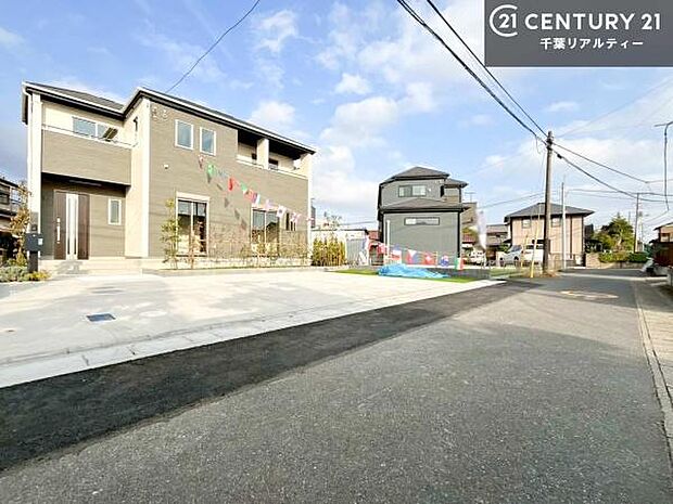 周辺環境や、お客様のご希望に合った物件も一緒にご案内を致します。住宅ローンアドバイザーによるご相談も承ります。当社はお問い合わせに即対応します！お待たせしません！