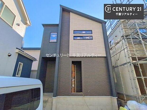 小学校徒歩約1分でお子様の通学の安心！その他生活利便施設が周辺に充実しております！周辺環境のご案内もいたしますのでお気軽にお問い合わせください！！