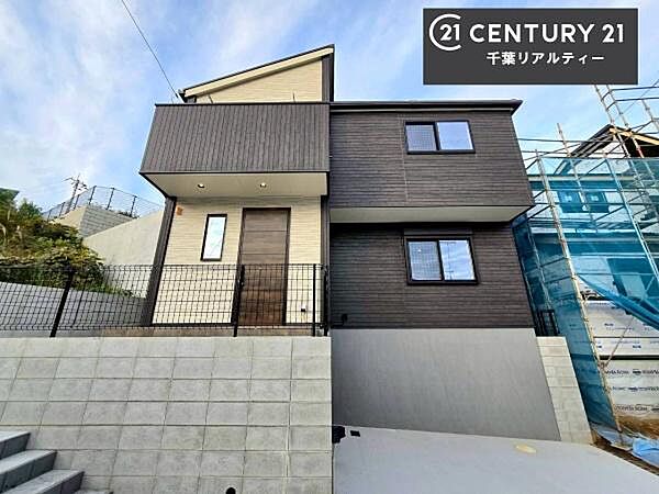 物件探しのご条件・ご要望・ご質問など、何なりと弊社スタッフまでお申し付けください！不動産に関することなら、どのようなことでも誠心誠意対応させて頂きます。