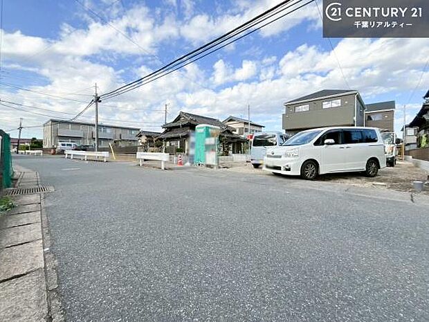 周辺環境や、お客様のご希望に合った物件も一緒にご案内を致します。住宅ローンアドバイザーによるご相談も承ります。当社はお問い合わせに即対応します！お待たせしません！