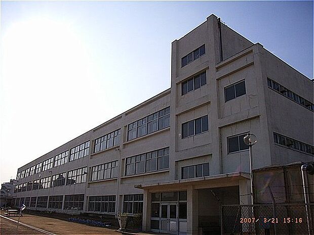 木更津市立木更津第一小学校まで1127m