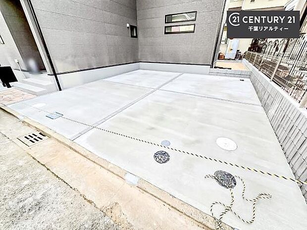 カースペース付きなのでマイカーをお持ちの方も安心ですね！ぜひ現地にてお確かめくださいませ！