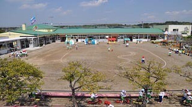 八幡台幼稚園まで1220m