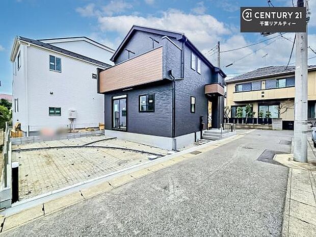 気になるお子様の学校までの道のりや駅までのルート、お買い物の場所などもご一緒にご案内いたします！