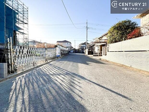 周辺環境や、お客様のご希望に合った物件も一緒にご案内を致します。住宅ローンアドバイザーによるご相談も承ります。当社はお問い合わせに即対応します！お待たせしません！