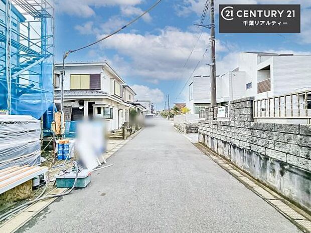 周辺環境や、お客様のご希望に合った物件も一緒にご案内を致します。住宅ローンアドバイザーによるご相談も承ります。当社はお問い合わせに即対応します!お待たせしません!