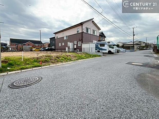 周辺環境や、お客様のご希望に合った物件も一緒にご案内を致します。住宅ローンアドバイザーによるご相談も承ります。当社はお問い合わせに即対応します!お待たせしません!