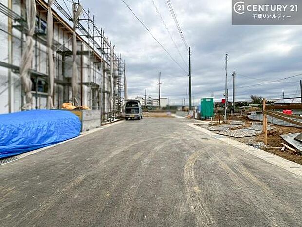 周辺環境や、お客様のご希望に合った物件も一緒にご案内を致します。住宅ローンアドバイザーによるご相談も承ります。当社はお問い合わせに即対応します!お待たせしません!