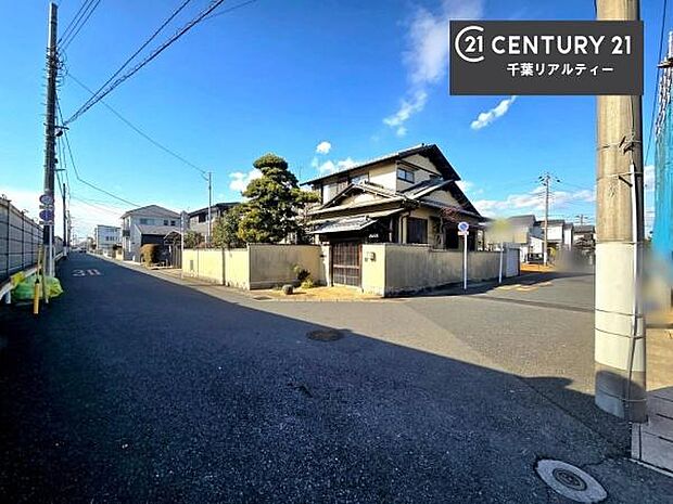 周辺環境や、お客様のご希望に合った物件も一緒にご案内を致します。住宅ローンアドバイザーによるご相談も承ります。当社はお問い合わせに即対応します!お待たせしません!