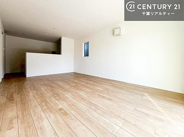 心地良いリビングは家族が自然と集まります。家族団欒の時間が増えそうです。ご家族と、より一層充実した時間を過ごせそうですね。