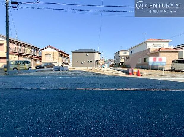 当日のご内覧も随時承っております!店舗駐車場完備&お子さまも楽しく過ごせるキッズスペースあり!ぜひご家族そろってお気軽にお越しください!