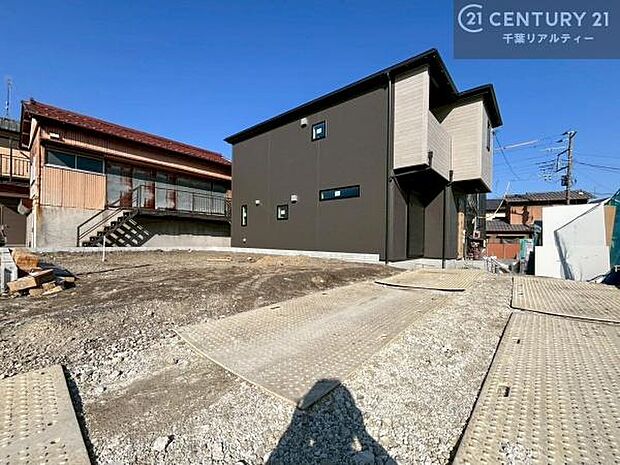 物件探しのご条件・ご要望・ご質問など、何なりと弊社スタッフまでお申し付けください!不動産に関することなら、どのようなことでも誠心誠意対応させて頂きます。