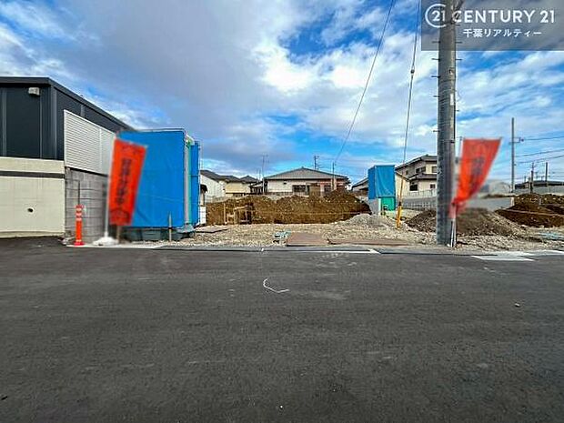気になるお子様の学校までの道のりや駅までのルート、お買い物の場所などもご一緒にご案内いたします!