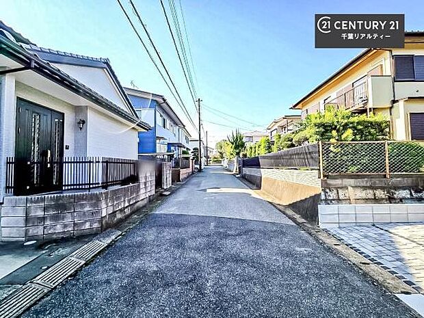 周辺環境や、お客様のご希望に合った物件も一緒にご案内を致します。住宅ローンアドバイザーによるご相談も承ります。当社はお問い合わせに即対応します!お待たせしません!