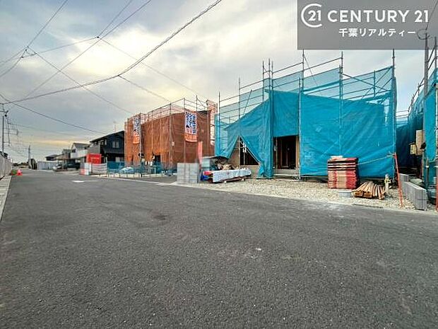 周辺環境や、お客様のご希望に合った物件も一緒にご案内を致します。住宅ローンアドバイザーによるご相談も承ります。当社はお問い合わせに即対応します!お待たせしません!