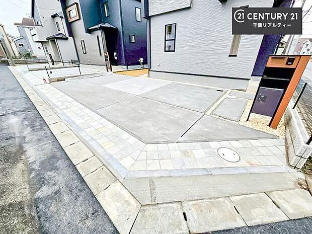 カースペース付きなのでマイカーをお持ちの方も安心ですね!ぜひ現地にてお確かめくださいませ!