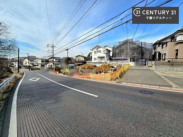 周辺環境や、お客様のご希望に合った物件も一緒にご案内を致します。住宅ローンアドバイザーによるご相談も承ります。当社はお問い合わせに即対応します!お待たせしません!