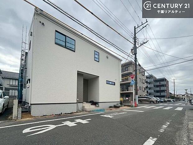 気になるお子様の学校までの道のりや駅までのルート、お買い物の場所などもご一緒にご案内いたします!