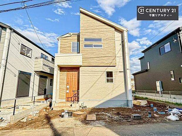 物件探しのご条件・ご要望・ご質問など、何なりと弊社スタッフまでお申し付けください!不動産に関することなら、どのようなことでも誠心誠意対応させて頂きます。