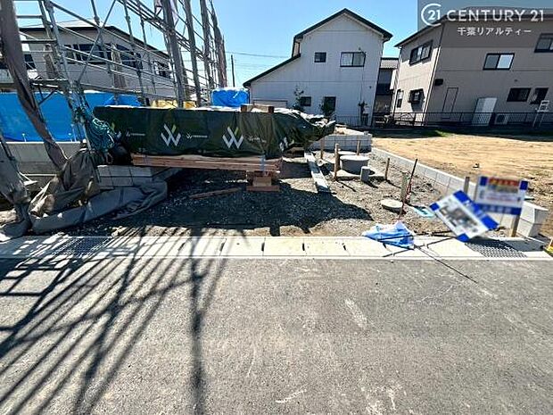 カースペース付きなのでマイカーをお持ちの方も安心ですね!ぜひ現地にてお確かめくださいませ!