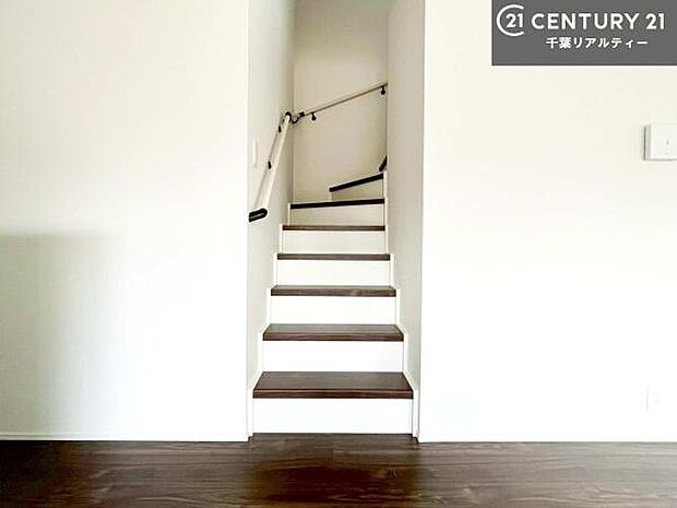 リビングイン階段でコミュニケーションが取りやすいリビング!