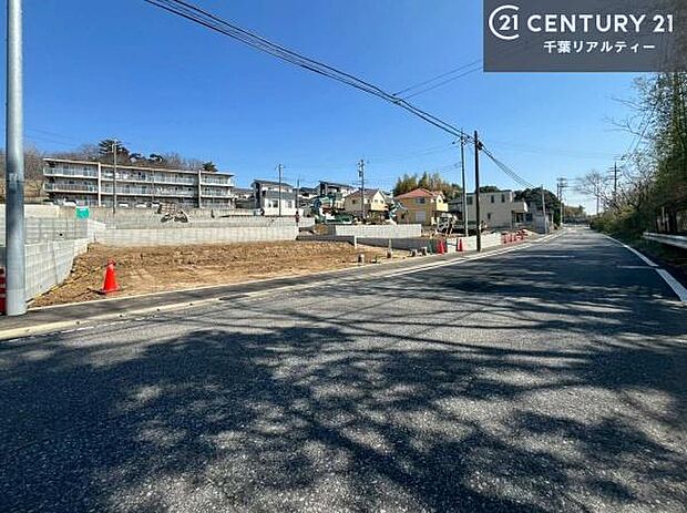 周辺環境や、お客様のご希望に合った物件も一緒にご案内を致します。住宅ローンアドバイザーによるご相談も承ります。当社はお問い合わせに即対応します!お待たせしません!