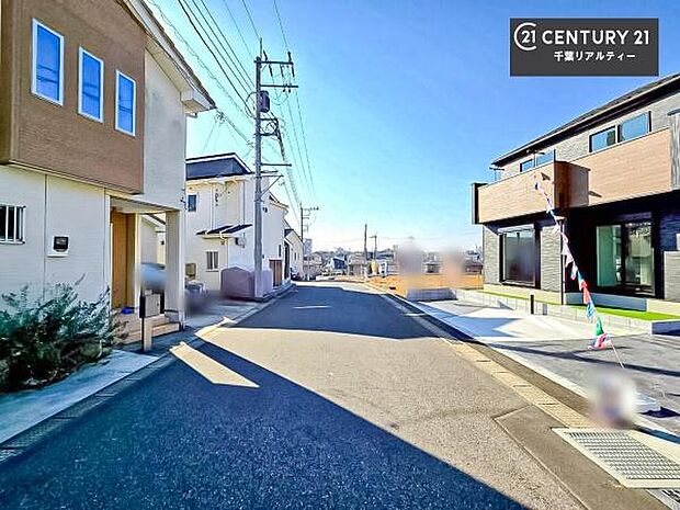 周辺環境や、お客様のご希望に合った物件も一緒にご案内を致します。住宅ローンアドバイザーによるご相談も承ります。当社はお問い合わせに即対応します!お待たせしません!