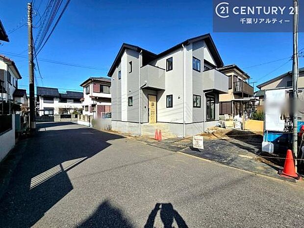 周辺環境や、お客様のご希望に合った物件も一緒にご案内を致します。住宅ローンアドバイザーによるご相談も承ります。当社はお問い合わせに即対応します!お待たせしません!