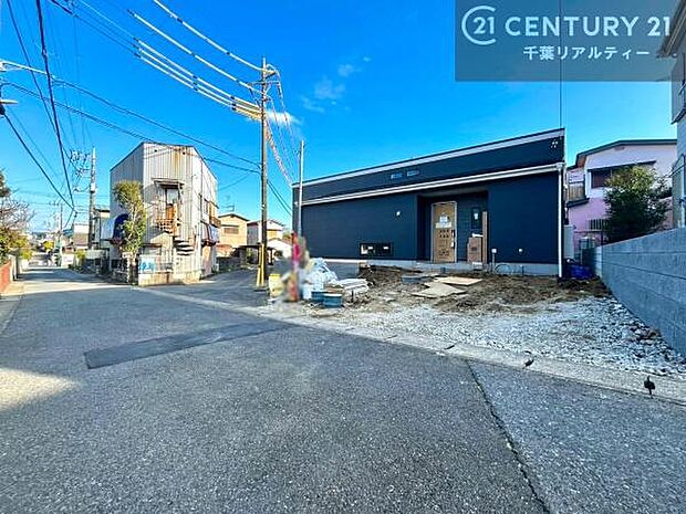 周辺環境や、お客様のご希望に合った物件も一緒にご案内を致します。住宅ローンアドバイザーによるご相談も承ります。当社はお問い合わせに即対応します!お待たせしません!