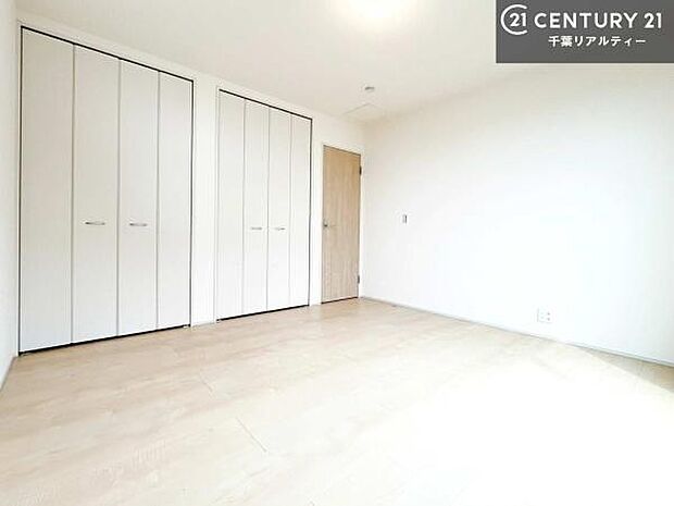 豊富な収納スペースで、住空間すっきり。生活感を抑え、美しい空間を保てる収納充実の住まいです。