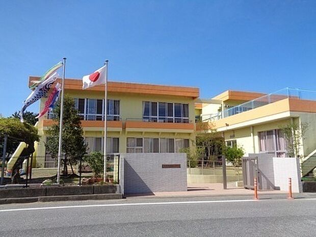 社会館吾妻保育園まで970m