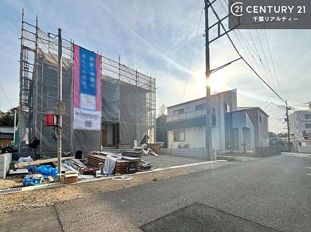 周辺環境や、お客様のご希望に合った物件も一緒にご案内を致します。住宅ローンアドバイザーによるご相談も承ります。当社はお問い合わせに即対応します！お待たせしません！