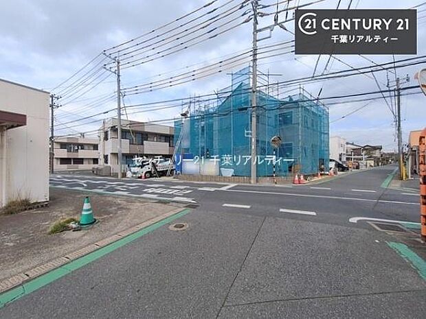 周辺環境や、お客様のご希望に合った物件も一緒にご案内を致します。住宅ローンアドバイザーによるご相談も承ります。当社はお問い合わせに即対応します!お待たせしません!