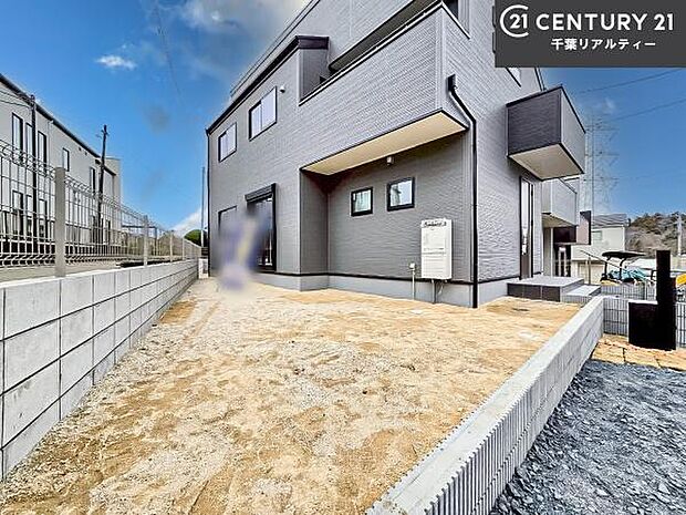 ちょっとしたお子様の遊び場として利用できます!リビングから様子が見えるので、安心してお子様を遊ばせられますね。