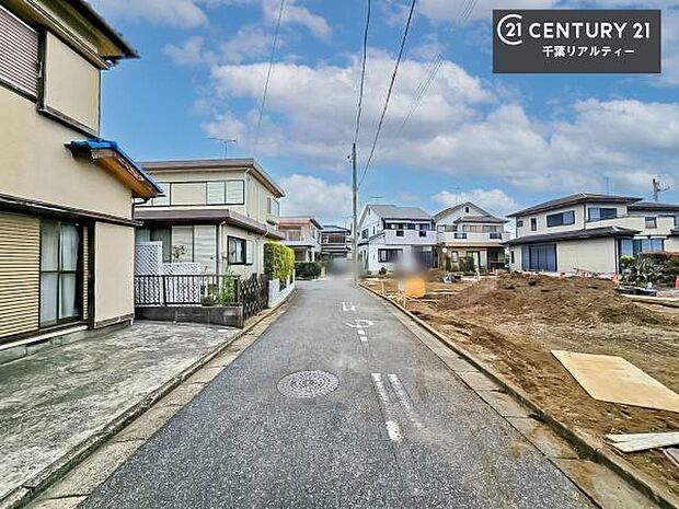 周辺環境や、お客様のご希望に合った物件も一緒にご案内を致します。住宅ローンアドバイザーによるご相談も承ります。当社はお問い合わせに即対応します!お待たせしません!