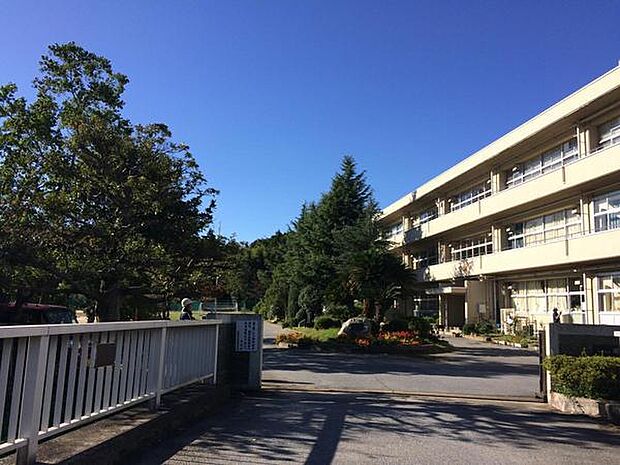 市原市立菊間中学校まで2431m