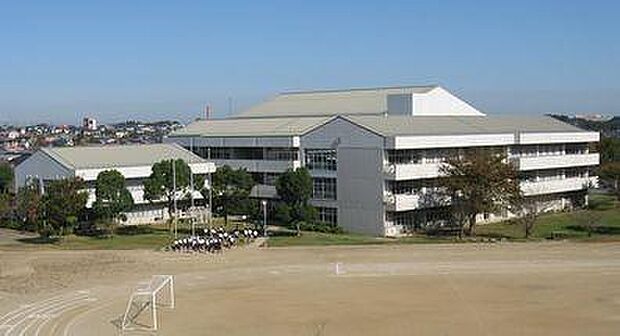 佐倉市立臼井南中学校まで1218m