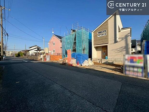 周辺環境や、お客様のご希望に合った物件も一緒にご案内を致します。住宅ローンアドバイザーによるご相談も承ります。当社はお問い合わせに即対応します!お待たせしません!