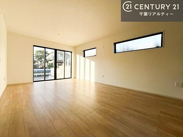 心地良いリビングは家族が自然と集まります。家族団欒の時間が増えそうです。ご家族と、より一層充実した時間を過ごせそうですね。(施工例)